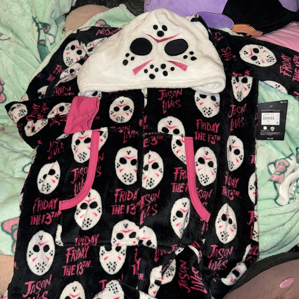 Friday the 13th “ Jason lives “ pajama onesie with Jason’s mask as hood NWT